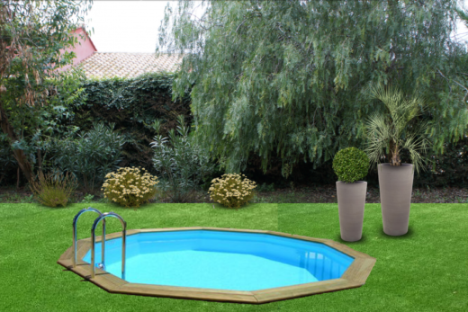 Landscaping of the day: a contemporary in-ground pool in a small garden